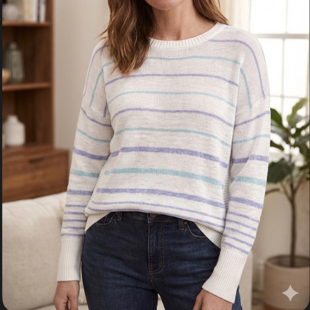 Vineyard Vines White and Blue Striped‎ Sweater Size S